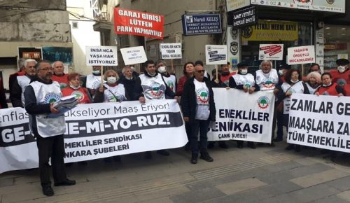 EMEKLİLER İSYANDA! Yüzde 7 anlamsız kalıyor. “Geçinemiyoruz, faturalarımızı ödeyemiyoruz“