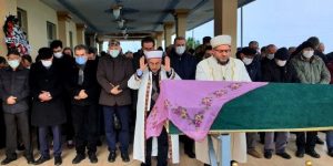 MUSA HACIOĞLU ANNESİNİ TOPRAĞA VERDİ