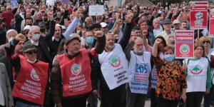 EMEKLİLER ANKARA’DA HAYKIRDI: İnsanca yaşamak istiyoruz