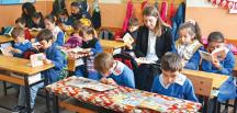 YENİ EĞİTİM ÖĞRETİM DÖNEMİ YARIN BAŞLIYOR: Milyonlarca çocuk okul sıralarında aç
