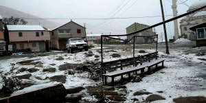 TRABZON’DA SAĞANAK YAĞIŞLAR HAVA SICAKLIĞINI DÜŞÜRDÜ: Trabzon yaylalarına yılın ilk karı yağdı!