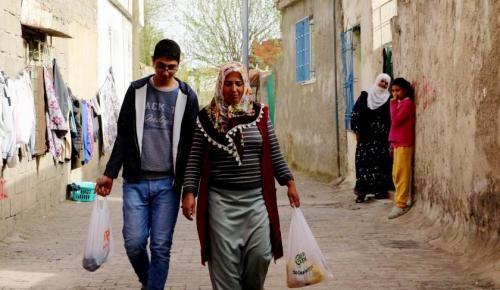 TÜRK-İŞ, 2022 ARALIK AYI YOKSULLUK SINIRI SONUÇLARINI AÇIKLADI: Açlık sınırı 8. 130 TL’ye yükseldi