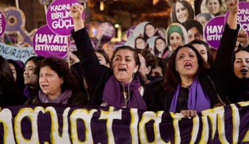 25 KASIM KADINA YÖNELİK ŞİDDETE KARŞI ULUSLARARASI MÜCADELE GÜNÜ: Trabzon’da kadınlar keşanlarıyla konvoy yaptı