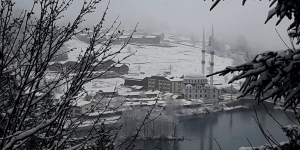 UZUNGÖL’E MEVSİMİN İLK KARI YAĞDI!
