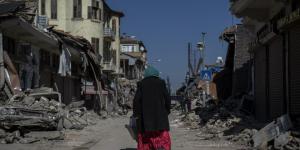 DEPREMDE HAYATINI KAYBEDENLERİN SAYISI 42.310’A YÜKSELDİ