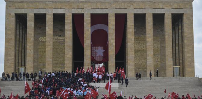 19 MAYIS ATATÜRK’Ü ANMA, GENÇLİK VE SPOR BAYRAMI KUTLU OLSUN