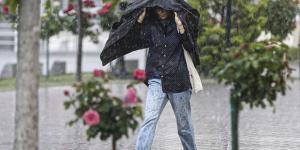 DOĞU KARADENİZ İÇİN SEL RİSKİ SÜRÜYOR: Metrekareye saatte 100 kilogram yağış düşmesi bekleniyor