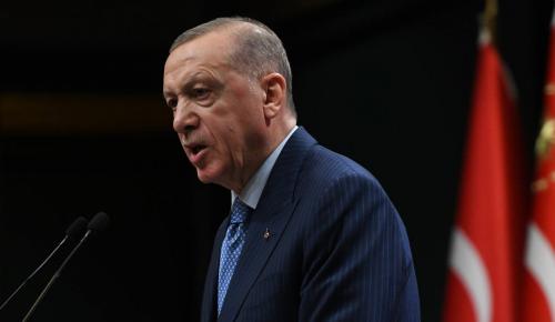 ERDOĞAN’IN EMEKLİYE ‘MÜJDE’Sİ SÖNÜK ÇIKTI: Emekliye zam yok, bir defalık 5.000 lira verilecek, çalışan emekli muaf