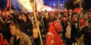 BAĞIMSIZLIK, ÖZGÜRLÜK, EŞİTLİK VE LAİKLİK İÇİN: Yaşasın Cumhuriyet