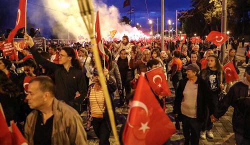 BAĞIMSIZLIK, ÖZGÜRLÜK, EŞİTLİK VE LAİKLİK İÇİN: Yaşasın Cumhuriyet