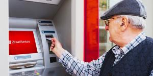 BANKALAR LİMİTLERİ GÜNCELLEDİ! İşte ATM’den günlük para çekme limitleri