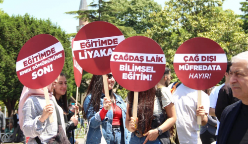EĞİTİMDE ‘PARTİ PROGRAMINA’ ONAY: Bu müfredatın meşruiyeti yok