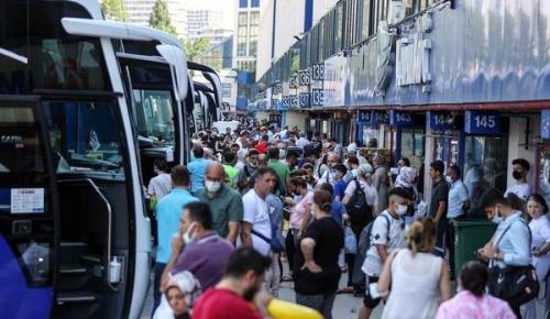 BUNUN ADI BAYRAM DEĞİL! | Yurttaş ne yakınlarına gidebiliyor, ne inancını yaşayabiliyor
