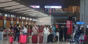 YURTDIŞI ‘VERGİSİ’: Şimşek programı ‘orta direğin’ üzerinde tepinmek mi?