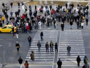 ATATÜRK İÇİN 09.05’TE HAYAT DURDU : Yurttaşlaraşlar gözyaşları ile yerlerinden kıpırdamadı