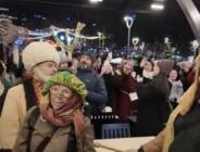 TRABZON MEYDAN PARKI’NDA KALANDAR: Çoşkuyla, renkli görüntülerle kutlandı