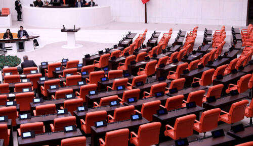 MİLLETVEKİLİ MAAŞI NE KADAR? Milletvekili maaşı, en düşük emekli maaşları kıyaslaması 2026(güncel)