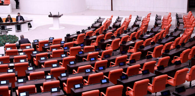 MİLLETVEKİLİ MAAŞI NE KADAR? Milletvekili maaşı, en düşük emekli maaşları kıyaslaması 2026(güncel)