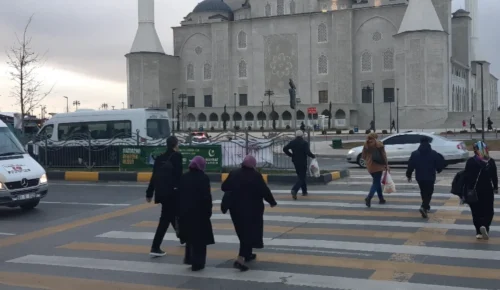 DOLMUŞ DÜZENİ TAMAM | Şimdi sıra yaya güvenliğinde…