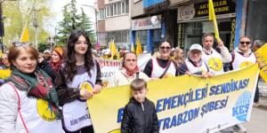 BÜRO EMEKÇİLERİ SENDİKASI’NDAN SGK ÖNÜNDE EMEKLİLİK PROTESTOSU: “Çalışırken yoksullaşmaya, emeklilikte sefalete hayır!”