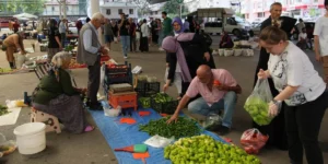 ÜCRETLER YALNIZCA AYIN SONUNU DEĞİL, Açlık sınırını da göremiyor!